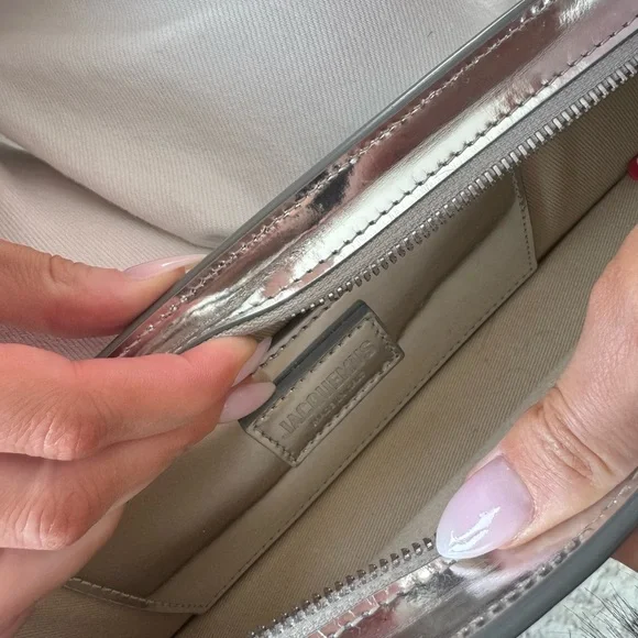 Jacquemus Silver Patent Leather Bag - Picture 5 of 5